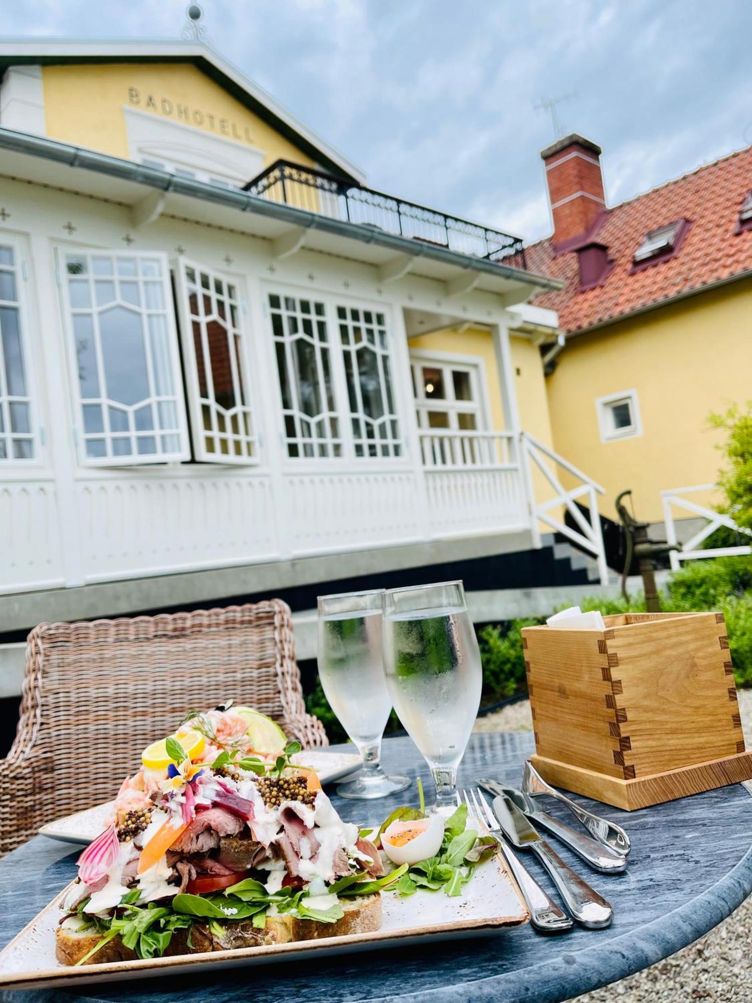 Kivikstrand Badhotell Buitenkant foto